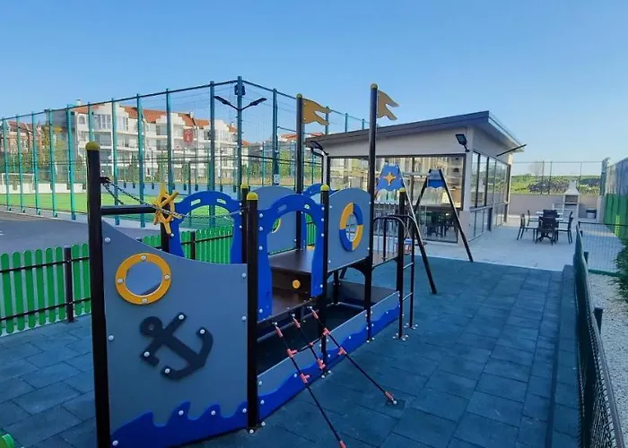 Апартамент Bayview Family Garden A1 Бургас