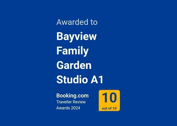 Апартамент Bayview Family Garden A1